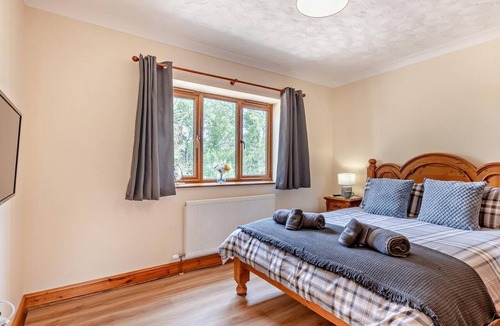 Dereham Cottage | 3 Bed in Dereham (oc-92391)