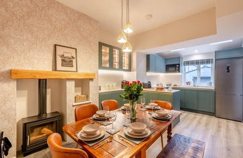 Ilkley Cottage | 3 Bed in Ilkley (oc-i30726)