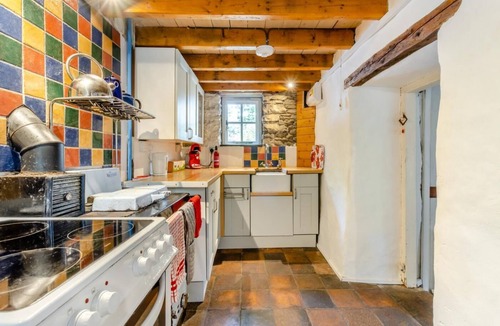 Bethania Cottage | 3 Bed in Llwynygroes (oc-t29715)