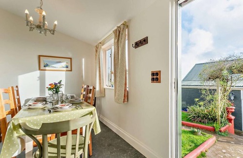 Pembroke Cottage | 3 Bed in Pembroke (oc-42105)
