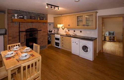 Shiplake Cottage | 3 Bed in Rosscarbery (oc-ii05039)