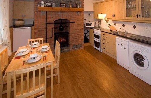 Shiplake Cottage | 3 Bed in Rosscarbery (oc-ii05039)