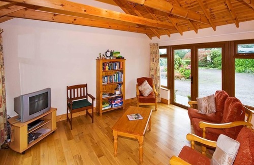 Shiplake Cottage | 3 Bed in Rosscarbery (oc-ii05039)