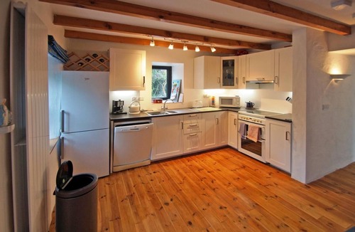 Sneem Cottage | 3 Bed in Sneem (oc-i136)