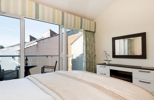 Christchurch Cottage | 3 bedroom accommodation in Christchurch, near Bournemouth