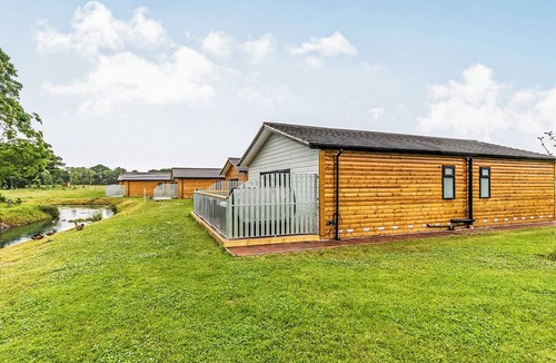 Flaxton Ski Chalet | 3 bedroom accommodation in Flaxton