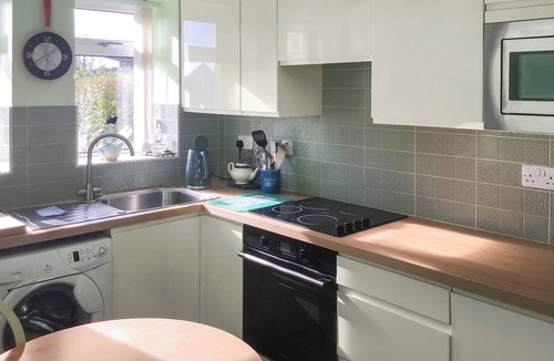 Bishopston Cottage | 3 bedroom accommodation in Murton, near Swansea
