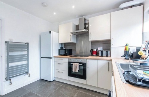 Bramcote House | 3BR House in Beeston Ideal for Corporate Stays