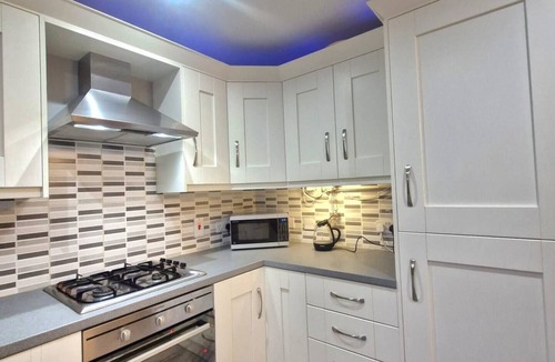 Lisburn House | 3BR Tropical Escape with spa area