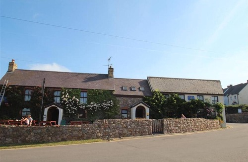 Llangennith Cottage | 4 Bed in Gower (oc-hh151)