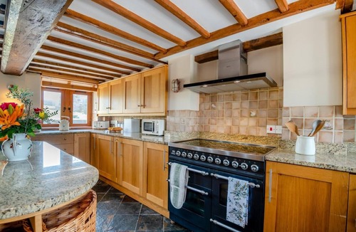 Westbury Cottage | 4 Bed in Heywood (oc-t29040)