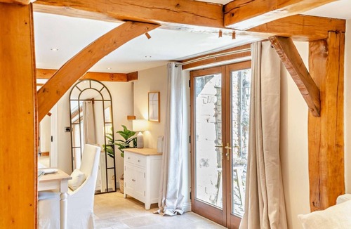 Porthcawl Cottage | 4 Bed in Nottage (oc-t28401)