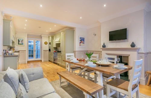 Sidmouth Cottage | 4 Bed in Sidmouth (oc-l28234)