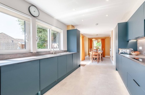 Broadstairs Cottage | 4 Bed in St. Peters (oc-h32665)