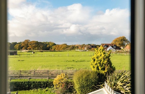 Tiptoe Cottage | 4 bedroom accommodation in Tiptoe, near Lymington