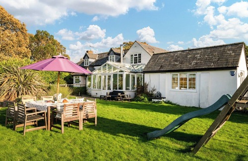Tiptoe Cottage | 4 bedroom accommodation in Tiptoe, near Lymington
