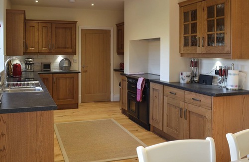 Filey Cottage | 4 bedroom accommodation in Primrose Valley, near Filey