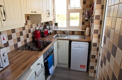 Cromane Cottage | 4 Guests - Seaside Cottage - 5min Drive To The Sea