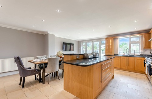 Worthing Cottage | 5 bedroom accommodation in Goring By Sea