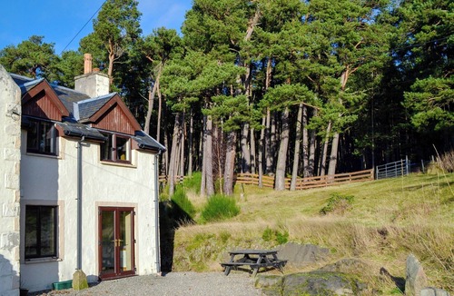 Woodend Cottage | 5 bedroom accommodation in Duthil, near Aviemore