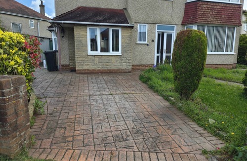 Filton House | 6 Bed House Sleeps 13 - Private Garden