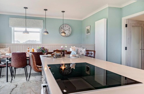 Newton Cottage | 6 Bed in Broxburn (oc-94359)