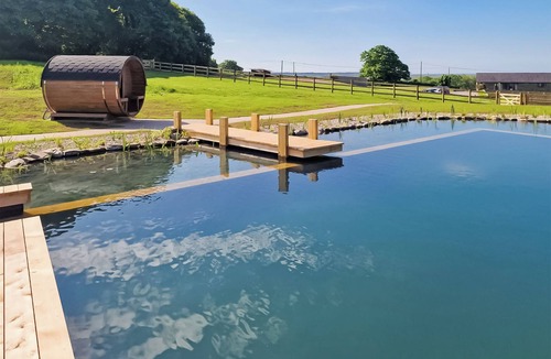 Kidwelly Cottage | 7 bedroom accommodation in Kidwelly