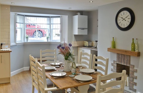 West Cliff Cottage | Abbeydale Town House