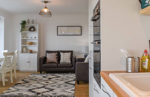 Boscombe Cottage | Adore this stylish, luxury apartment with stunning panoramic sea views.