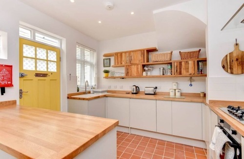 Hove Cottage | Alice Cottage By The Sea
