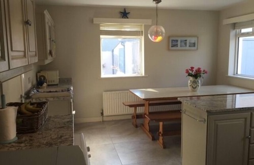 Barranisky Cottage | Alluring Wicklow Brittas Beach Cottage, Golf, Sea & Mountain - up to 10 guests
