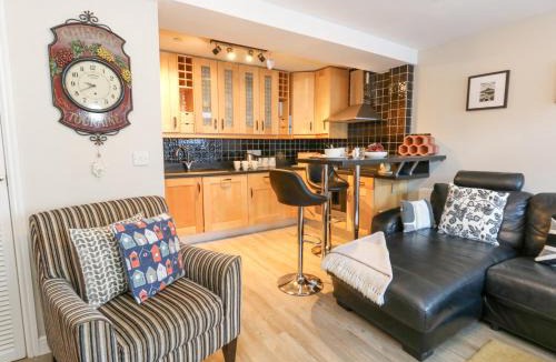 Weymouth House | Anchor Cottage