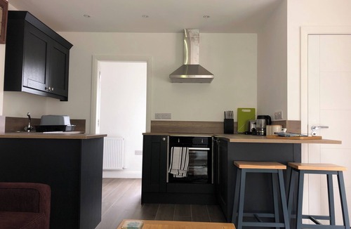Bushmills Apartment | Apartment Bushmills Hideaway, Parking,Pets Allowed