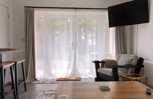 Bushmills Apartment | Apartment Bushmills Hideaway, Parking,Pets Allowed