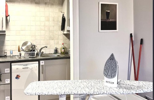 Sligo House | Apartment with mountain view