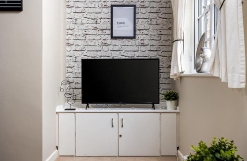 Cheltenham Apartment | Apartments in Cheltenham, United Kingdom