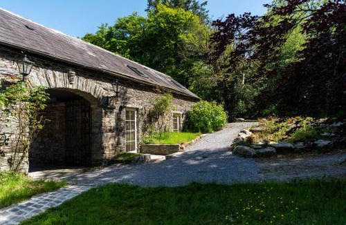 Clonakilty Apartment | Ardnavaha House Poolside Cottages - see site
