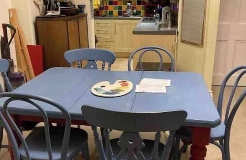 Clifton Apartment | Arty Clifton Apartment Full of Character in Prime Bristol Location