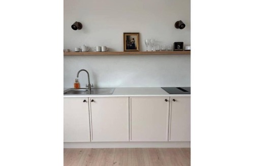 Inverin Apartment | Atlantic Sunrise | Stylish Coastal Retreat Steps from the Beach