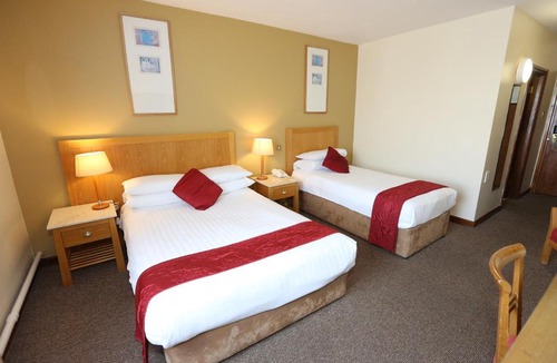 Ennis Hotel | Auburn Lodge Hotel & Leisure Centre