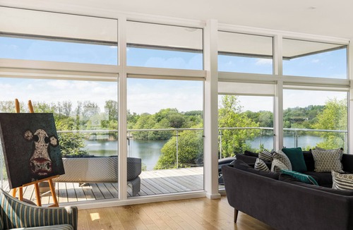 Malmesbury House | Bauhinia House: Spa Access and Lakeside Home, Lower Mill Estate