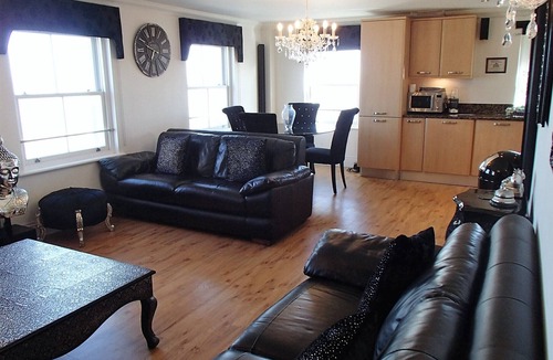 Herne Bay Apartment | Bay View Penthouse panoramic sea views Sea View Holiday home Herne Bay
