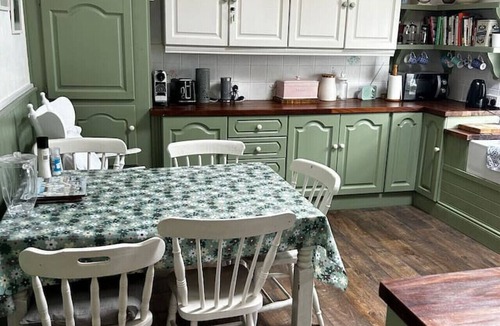 Valentia Island House | Beal Inse Valentia – Wild Atlantic Way Coastal Retreat with Stunning Island Views