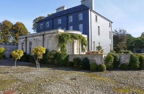 Beaufort Villa | Beaufort Manor - Six Bedroom Villa, Sleeps 12