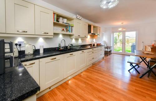Pontcanna House | Beautiful 2-Bed Home in Trendy Pontcanna - Pass the Keys