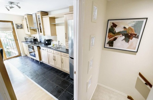 Castlereagh House | Beautiful 4BR Townhouse in Leafy Suburb - Pass the Keys