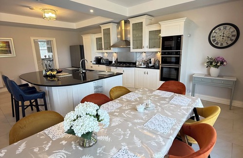 Kilnabrack Upper House | Beautiful 7 BR Home Ring of Kerry - Beach -Golf nearby - Killarney 30 min.drive
