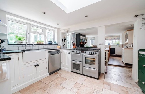 Cadnam Cottage | Beautiful Thatched Cottage in New Forest