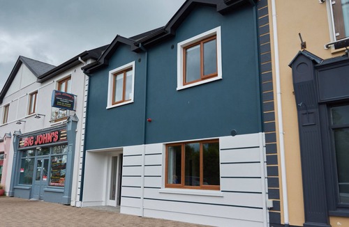 Dromod House | Bedroom 2, quad room sleeps 4 people, en-suite