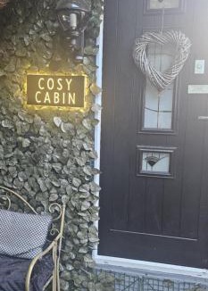 Newtownabbey Ski Chalet | BELFAST COSY CABIN